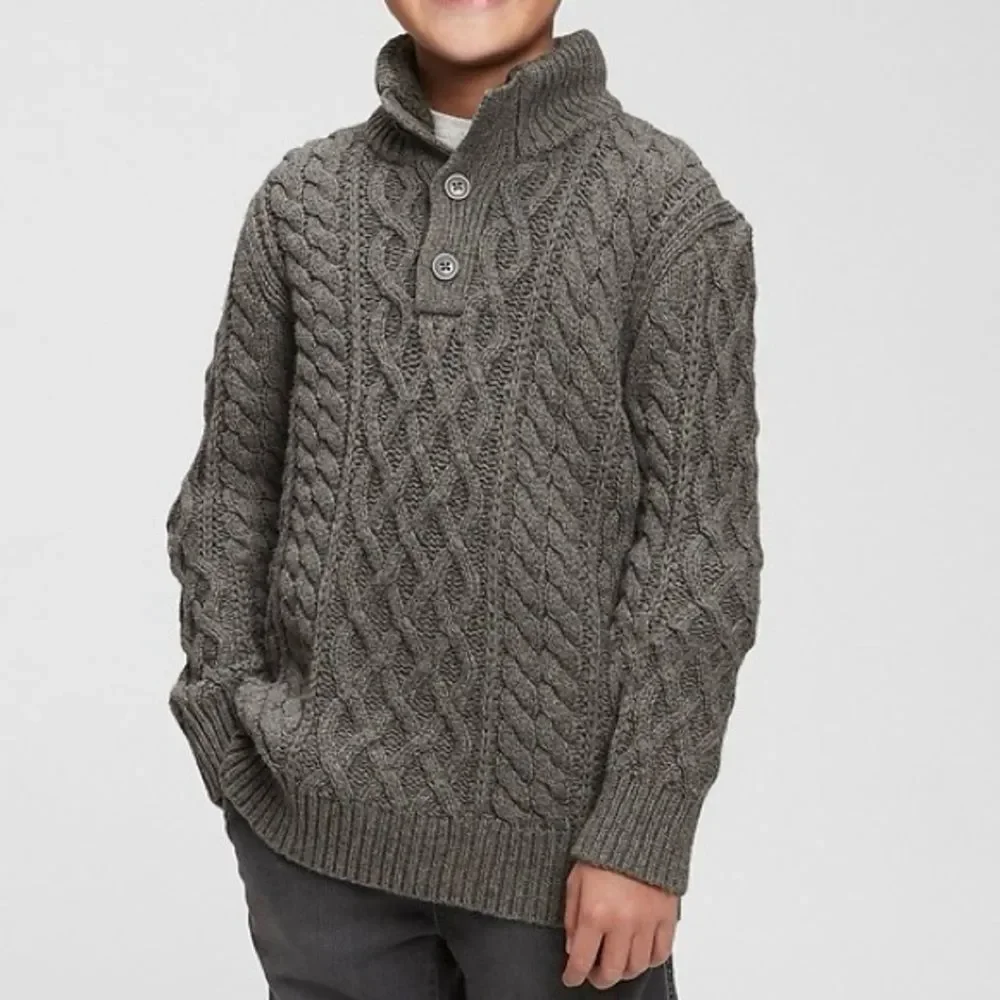 Gap Kids Boys Long Sleeve Mockneck Gray Cable-Knit Button Sweater. Small.
